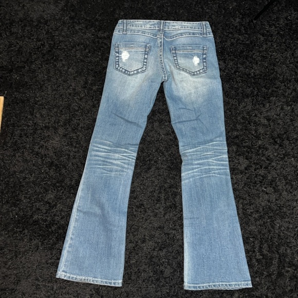 Blue Jeans - Picture 5 of 8